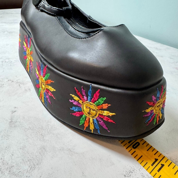 Farm Rio Ballerina Platform Mary Jane Shoes 7.5 Embroidered Sunshine - Picture 15 of 15